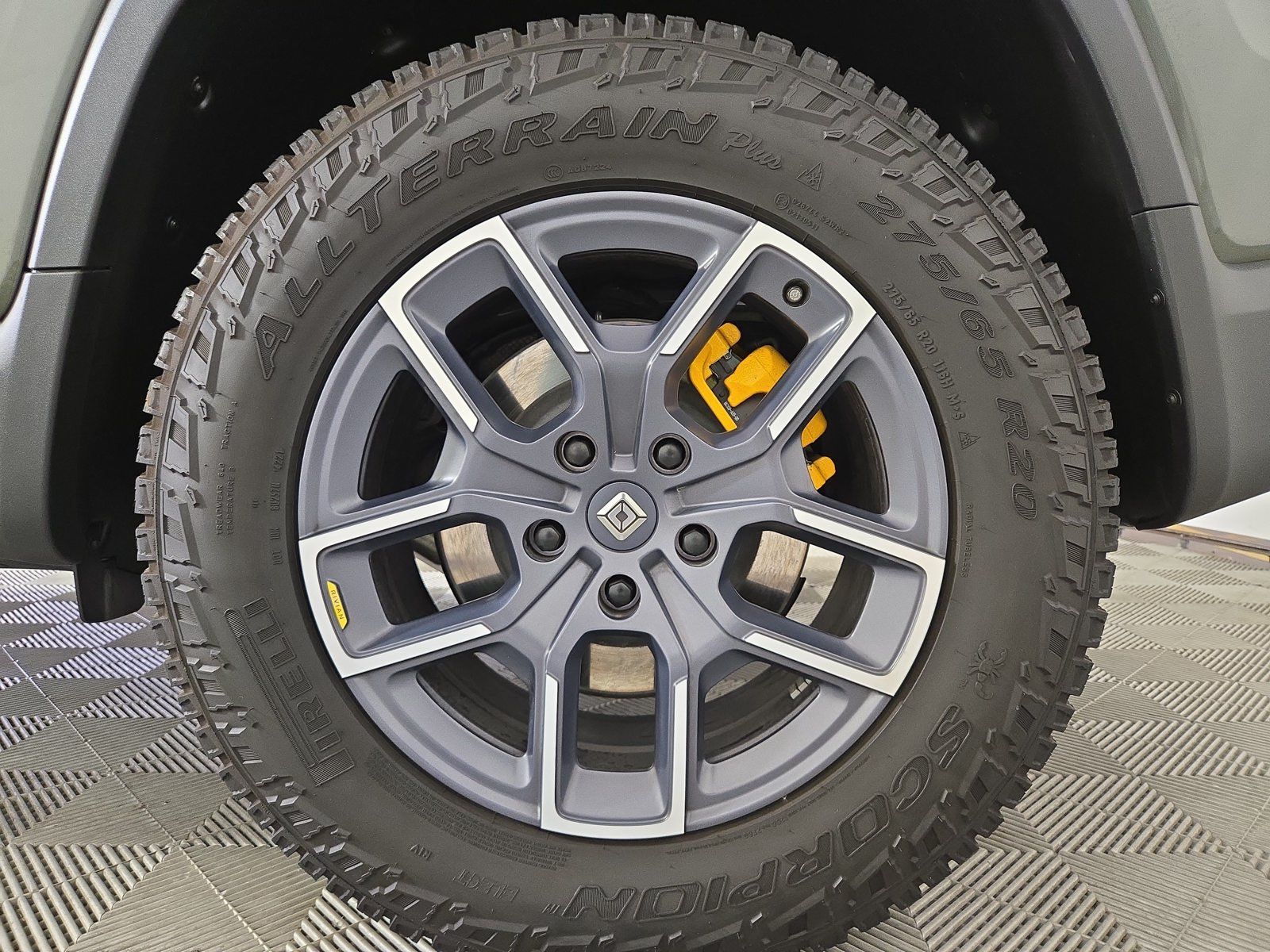 Used 2022 Rivian R1T Launch Edition AWD/4WD image 10