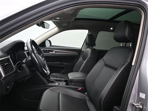 Used 2021 Volkswagen Atlas SEL image 15