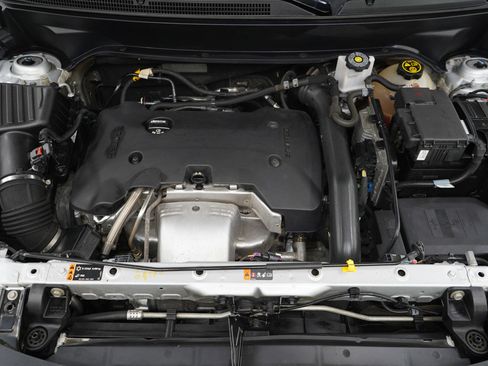 Used 2018 Chevrolet Equinox Premier image 34