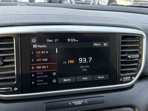 Used 2021 Kia Sportage S image 14