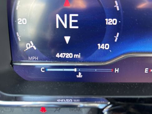 Used 2024 Chevrolet Silverado 2500 LT image 18