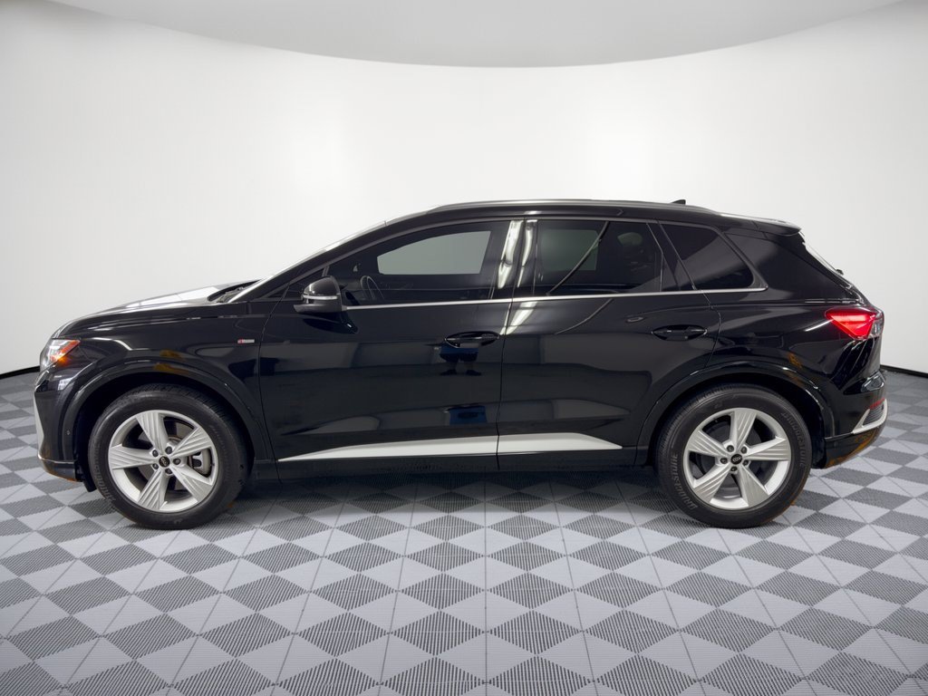 Used 2024 Audi Q4 e-tron Prestige AWD/4WD image 2