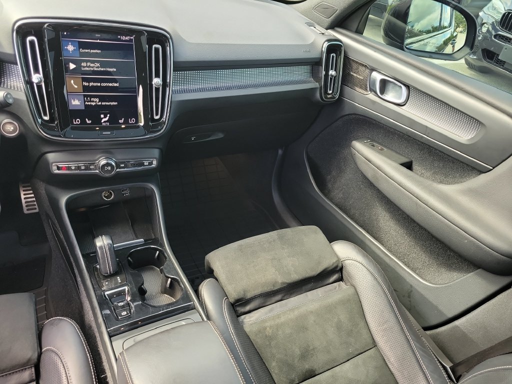 Used 2019 Volvo XC40 T5 R-Design AWD/4WD image 29