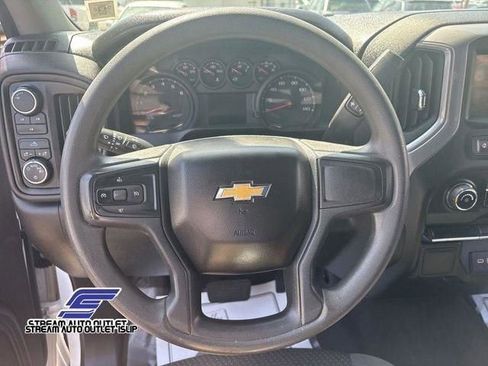 Used 2022 Chevrolet Silverado 2500 Custom w/ Snow Plow Prep/Camper Package image 31
