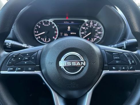 Certified 2025 Nissan Sentra SV FWD image 26