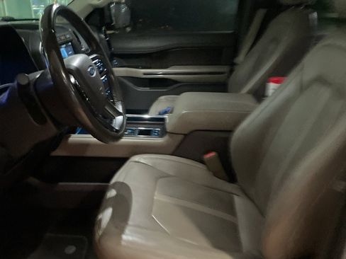 Used 2019 Ford Expedition Limited image 7