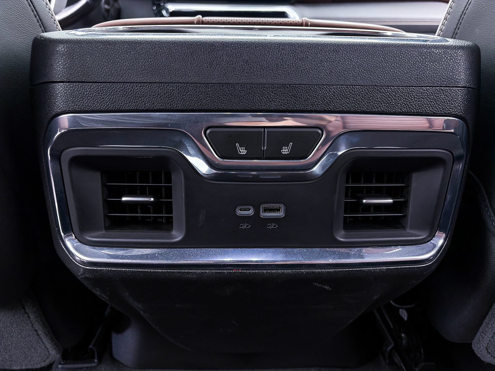 Used 2024 GMC Sierra 2500 Denali Ultimate AWD/4WD image 42