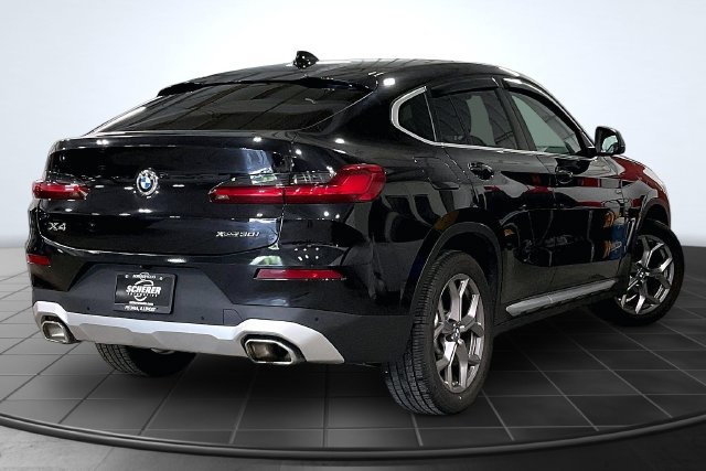 Used 2023 BMW X4 xDrive30i w/ Parking Assistance Package AWD/4WD image 2