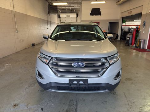 Used 2015 Ford Edge SEL w/ Equipment Group 201A AWD/4WD image 2