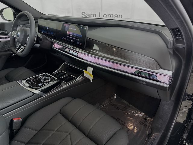 Used 2026 BMW 760i xDrive AWD/4WD image 31