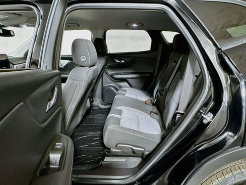 Certified 2024 Chevrolet Blazer LT w/ Convenience Package FWD image 22