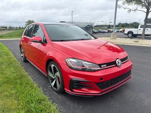 Used 2018 Volkswagen GTI SE w/ SE Leather Package FWD image 7
