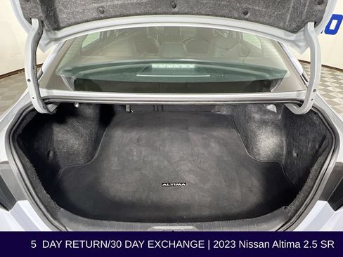 Used 2023 Nissan Altima 2.5 SR FWD image 27