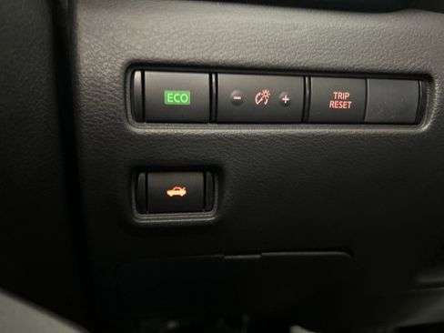 New 2025 Nissan Sentra SV w/ All-Weather Package FWD image 33