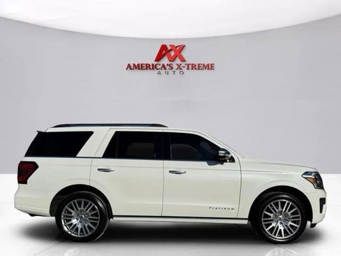 Used 2024 Ford Expedition Platinum RWD image 6