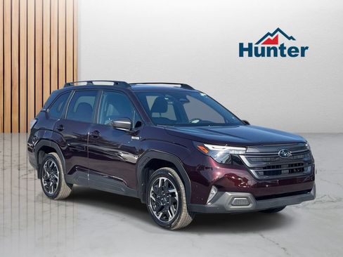 Used 2026 Subaru Forester Premium AWD/4WD image 1