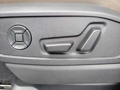 Certified 2025 Audi Q5 Premium Plus AWD/4WD image 23