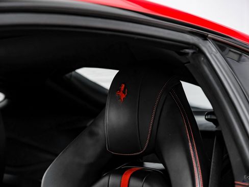 Used 2018 Ferrari 812 Superfast image 49