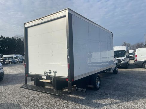 Used 2021 Ford E-350 and Econoline 350 Super Duty w/ Power Windows & Locks Group image 6