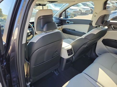 New 2026 Kia Sportage EX w/ EX Panorama Roof Package image 17