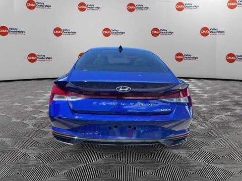 Used 2023 Hyundai Elantra Limited w/ Preferred Accessory Package FWD image 3