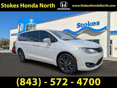 Used 2020 Chrysler Pacifica Touring w/ S Appearance Package