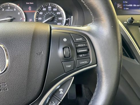 Used 2017 Acura MDX w/ Technology Package FWD image 22