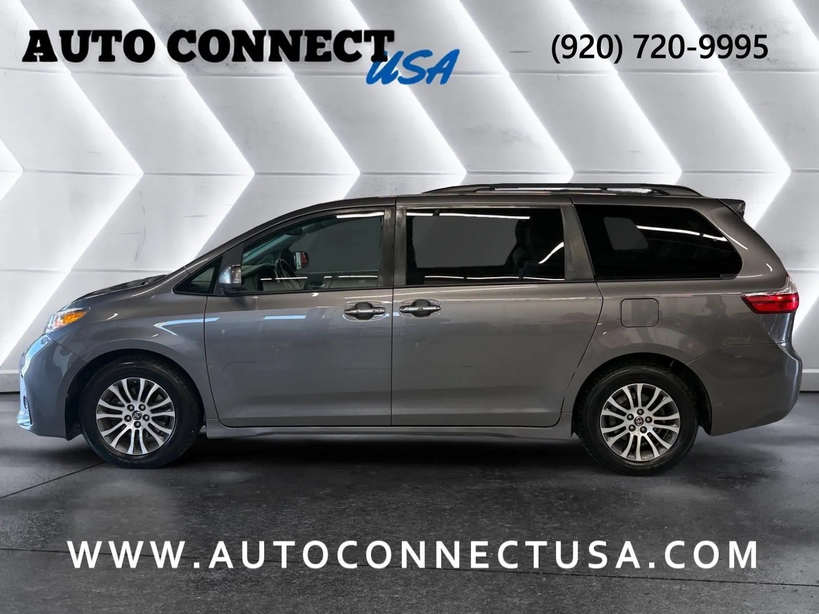 Used 2019 Toyota Sienna XLE FWD image 6