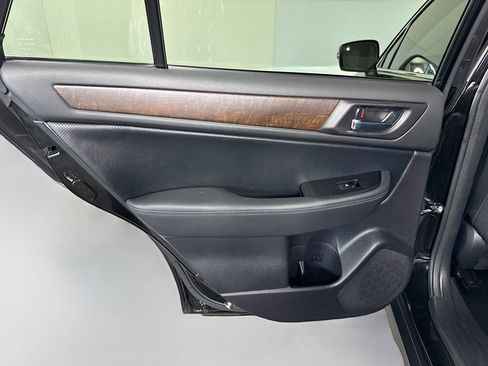 Used 2016 Subaru Outback 3.6R Limited image 26