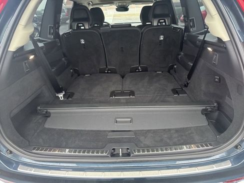 Used 2025 Volvo XC90 B5 Plus w/ Protection Package Premier image 37