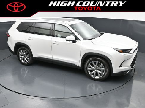 New 2026 Toyota Grand Highlander FWD image 34