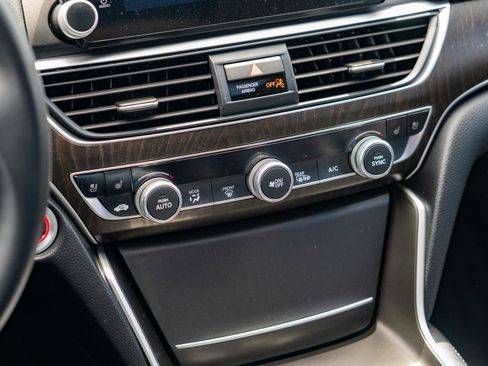 Used 2022 Honda Accord Touring image 24