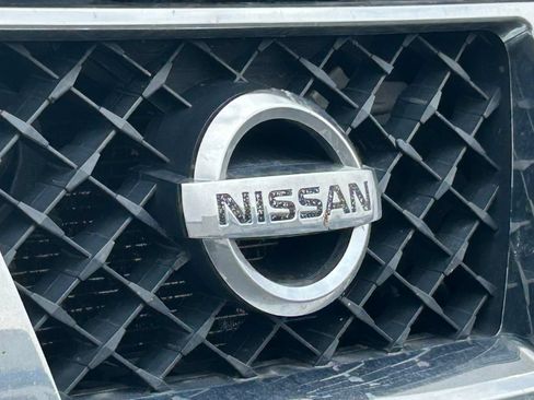Used 2013 Nissan Titan SV AWD/4WD image 7