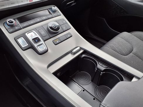 Used 2022 Hyundai Palisade SEL w/ Winter Package FWD image 25