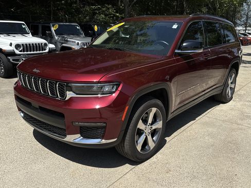 Used 2021 Jeep Grand Cherokee L Limited RWD image 3