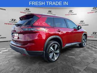 Used 2025 Nissan Rogue SL AWD/4WD video 3
