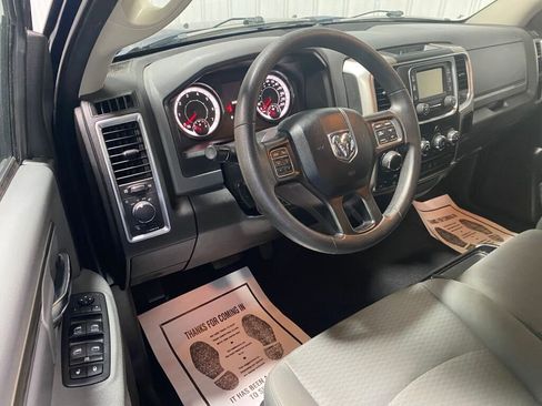 Used 2019 RAM 1500 Classic SLT image 2