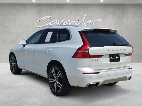 Used 2018 Volvo XC60 T6 Momentum w/ Vision Package AWD/4WD image 14