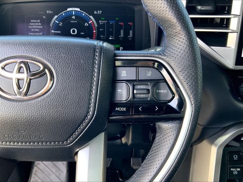 Used 2023 Toyota Sequoia Platinum AWD/4WD image 25