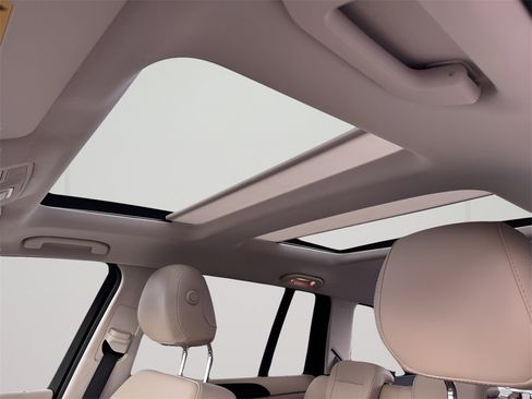 Used 2019 Mercedes-Benz GLS 450 4MATIC image 20