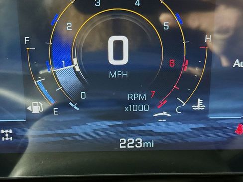 New 2026 Chevrolet Equinox LT w/ Convenience Package II AWD/4WD image 12