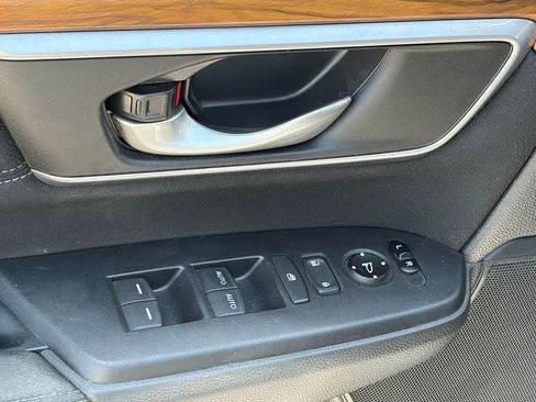 Used 2017 Honda CR-V EX image 7
