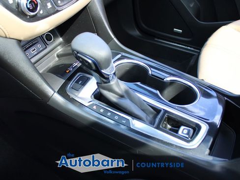 Used 2022 Chevrolet Equinox Premier AWD/4WD image 19