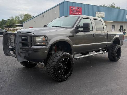 Used 2006 Ford F250 XL image 4