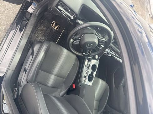 Used 2023 Honda Civic Sport image 5