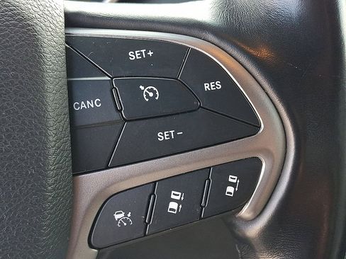 Used 2020 Jeep Grand Cherokee High Altitude AWD/4WD image 24