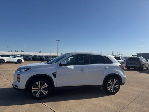 Used 2024 Mitsubishi Outlander Sport ES image 10