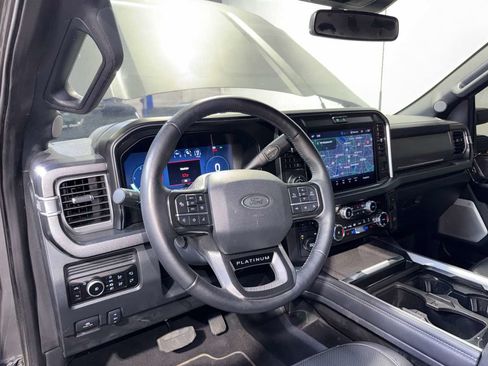Used 2025 Ford F350 Platinum w/ FX4 Off-Road Package AWD/4WD image 16