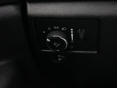 Used 2021 Jeep Grand Cherokee Laredo X image 19