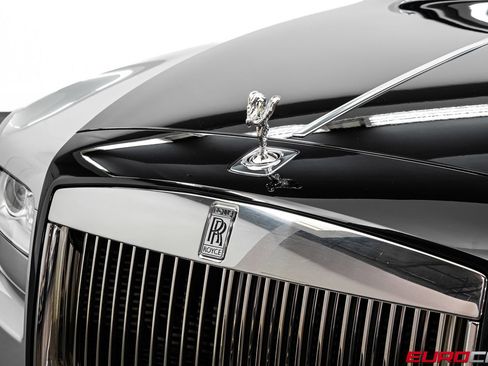 Used 2014 Rolls-Royce Ghost RWD image 11